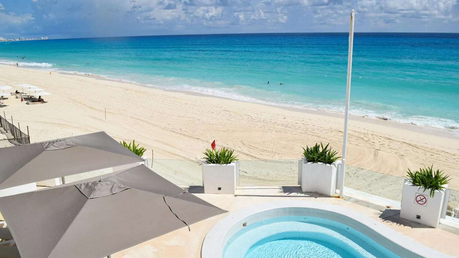 New Studio At The Beach, Pool, Gym, Spa 2D Cancun 0*,  Mexico